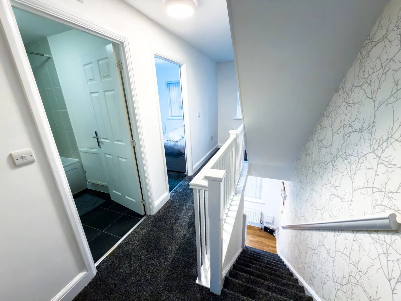 Comfortable accommodation in Coventry by Maine Stays