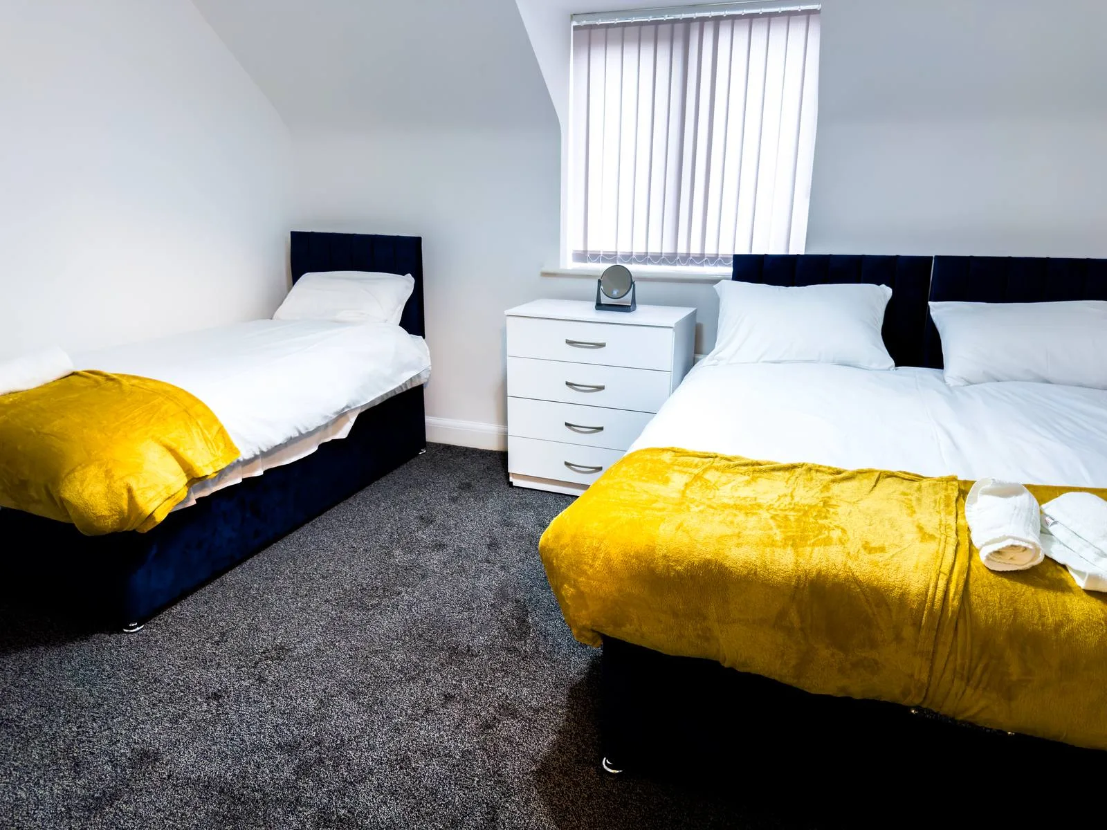 Comfortable accommodation in Coventry by Maine Stays